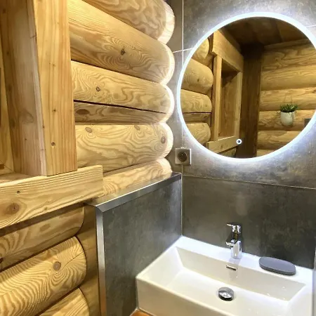 L'oursblanc En Rondins Chalet